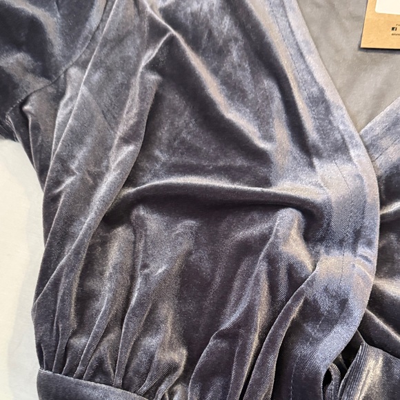 Elegant Long Sleeve Gray velvet Maxi Dress - Picture 7 of 12